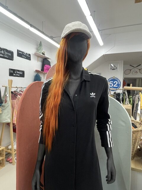 Robe Adidas - 42